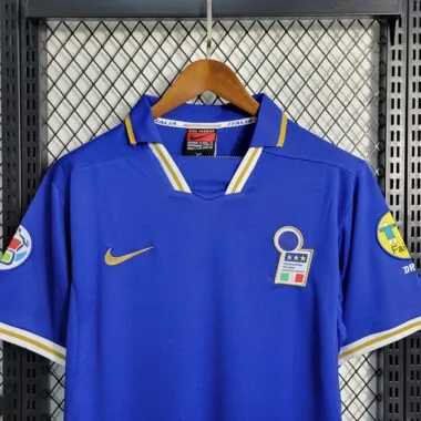 1996, Italie (à domicile)