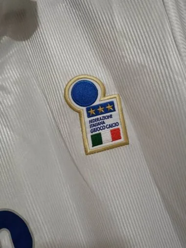 1998: Partido fuera de casa contra Italia