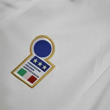 1998: Partido fuera de casa contra Italia
