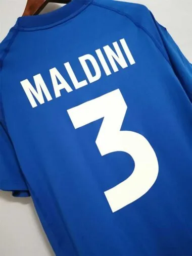 2000 Italy home blue