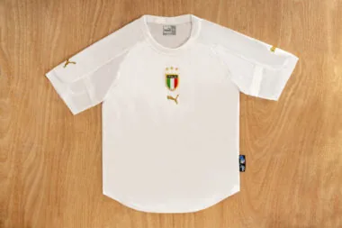 Retro Italy 2004 Away soccer Jersey