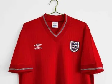 1984/87: Partidos fuera de casa contra Inglaterra