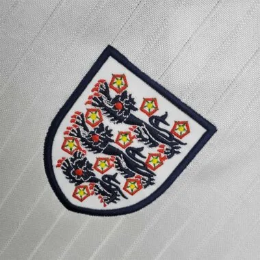 1994/97, Inglaterra (en casa)