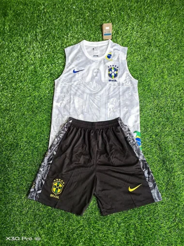 25-26 Brazil white vest suit
