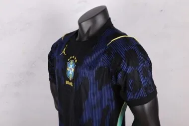 Brazil 2025/26 Away player version (S-2XL)