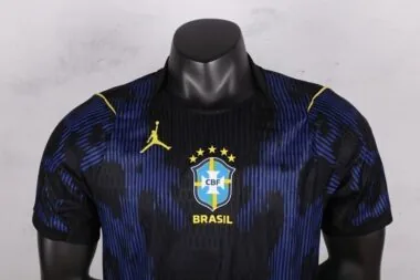 Brazil 2025/26 Away player version (S-2XL)