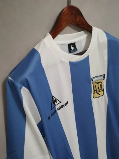 1985 Argentina home