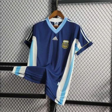 1998: Partido fuera de casa contra Argentina