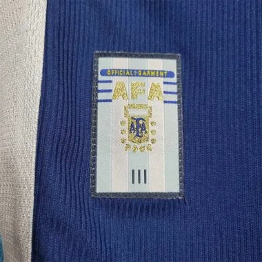 1998: Partido fuera de casa contra Argentina