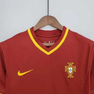 2000 Portugal home