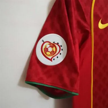 2004 Portugal home red