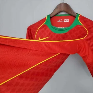2004 Portugal home red