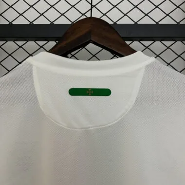 Camiseta retro de Portugal para partidos fuera de casa de 2010