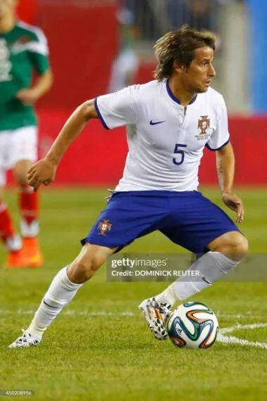 Camisola branca da seleção de Portugal para jogos fora de casa de 2014 (versão para jogadores)