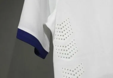 Camisola branca da seleção de Portugal para jogos fora de casa de 2014 (versão para jogadores)