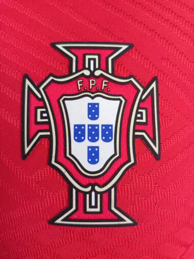 25-26 Polo versão jogador vermelho de Portugal