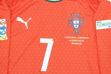 Camisola de manga comprida da final da Liga das Nações de Portugal, 25-26