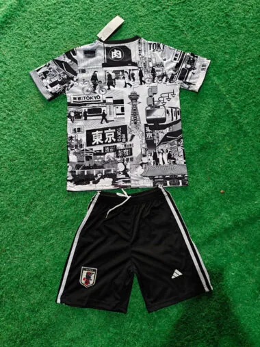 25-26 Japan black and white kid kit