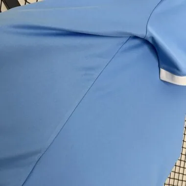 Camisola azul comemorativa do Japão
