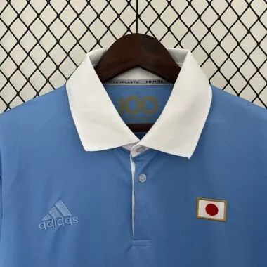 Camisola azul comemorativa do Japão