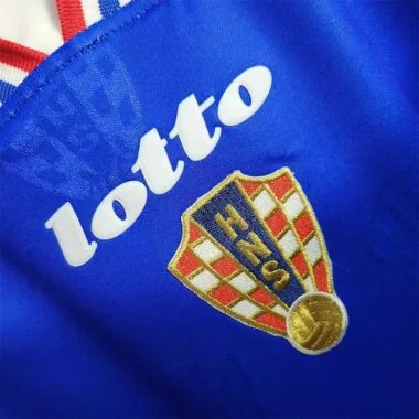 1998, Croacia (como local)
