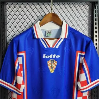 1998, Croacia (como local)