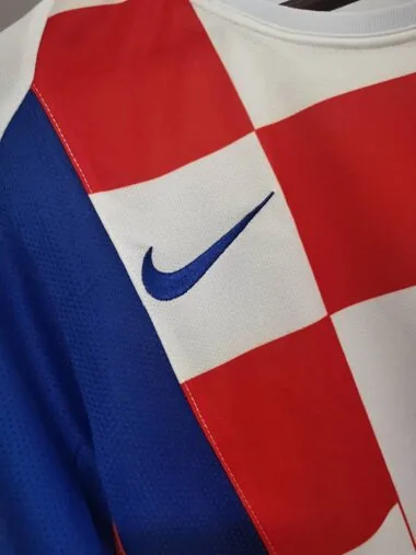 2002 Croatia home