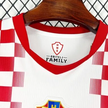 Maillot domicile de la Croatie pour la Coupe du monde 2026 (S-4XL)