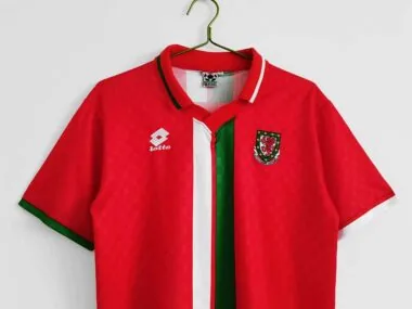 1996/98 Pays de Galles (à domicile)