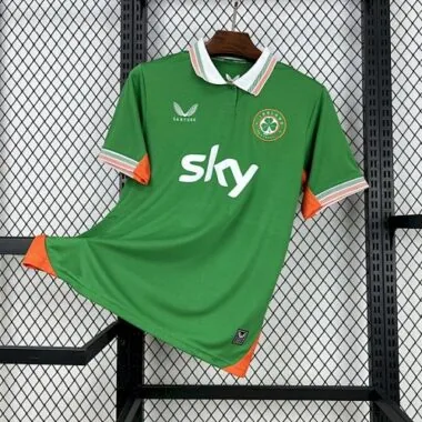 25-26 Ireland home jersey
