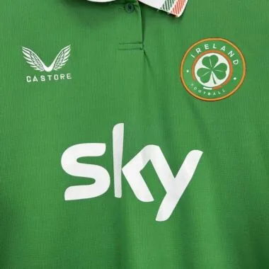 25-26 Ireland home jersey