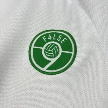 Camiseta Retro de Irlanda con cruz celta «False9» 2025/26