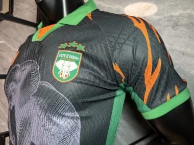 Costa de Marfil 2025/06: Camiseta negra, versión especial para jugadores (tallas S-2XL)