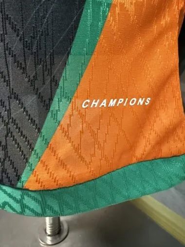 Costa de Marfil 2025/06: Camiseta negra, versión especial para jugadores (tallas S-2XL)