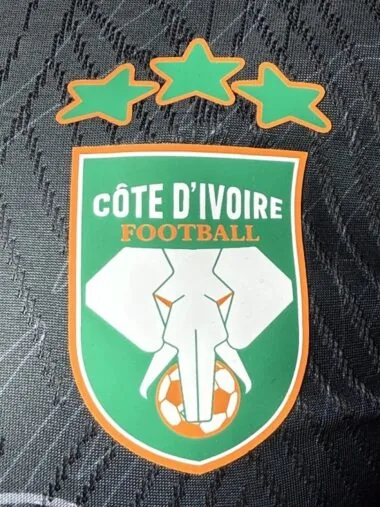 Costa de Marfil 2025/06: Camiseta negra, versión especial para jugadores (tallas S-2XL)