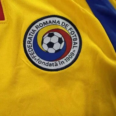Camiseta retro de la selección de Rumanía de 2000 (para partidos en casa)