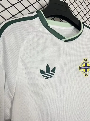 Camiseta de visitante de Irlanda del Norte para el Mundial de 2026 (tallas S-4XL)