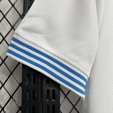 Camiseta de visitante del Cruz Azul de la temporada 24-25