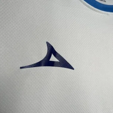 Camiseta de visitante del Cruz Azul de la temporada 24-25