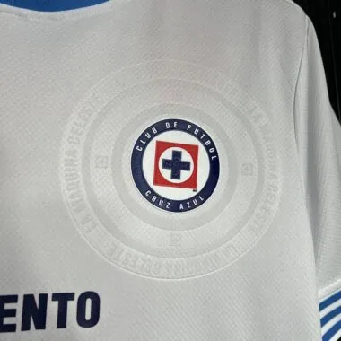 Camiseta de visitante del Cruz Azul de la temporada 24-25