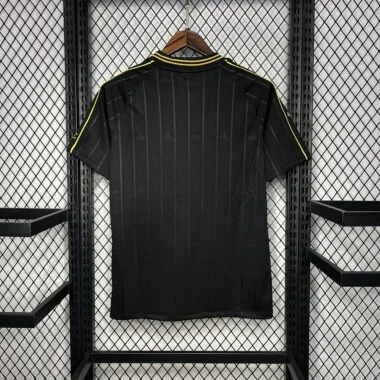 Camiseta de Santos «Charlie Brown» en negro y dorado, edición especial, 24-25