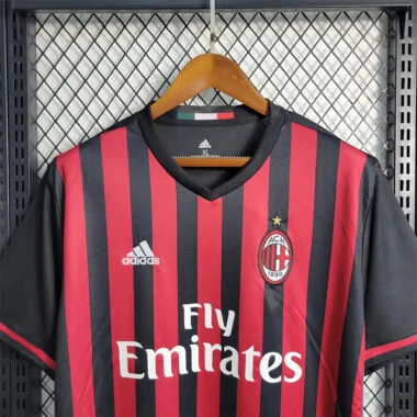 Maillot domicile de l'AC Milan 16-17