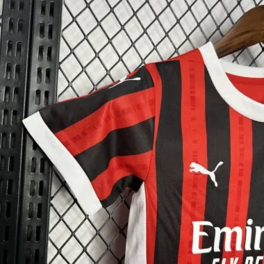 24-25 AC Milan home kid kit