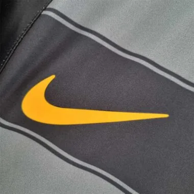 04-05 Inter Milan third away