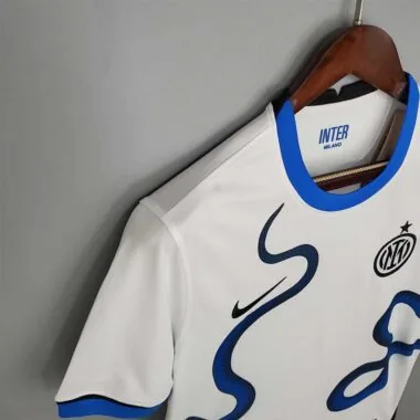 21-22 Inter Milan away