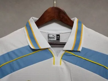 00-01 Lazio away