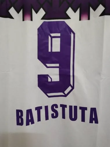 92-93 Fiorentina away