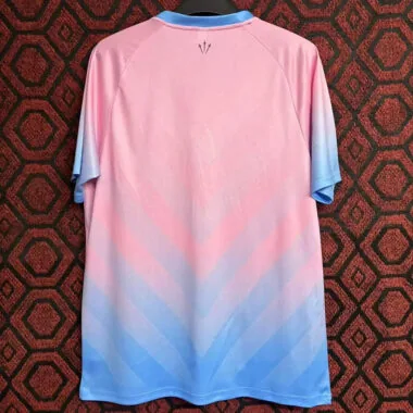 24-25 Venezia pink and blue goalkeeper jersey