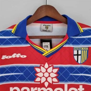 98-99, fora de casa contra o Parma