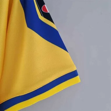99-00 Parma (em casa)